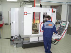 Hermle C 800V - 3 axes Milling Machine